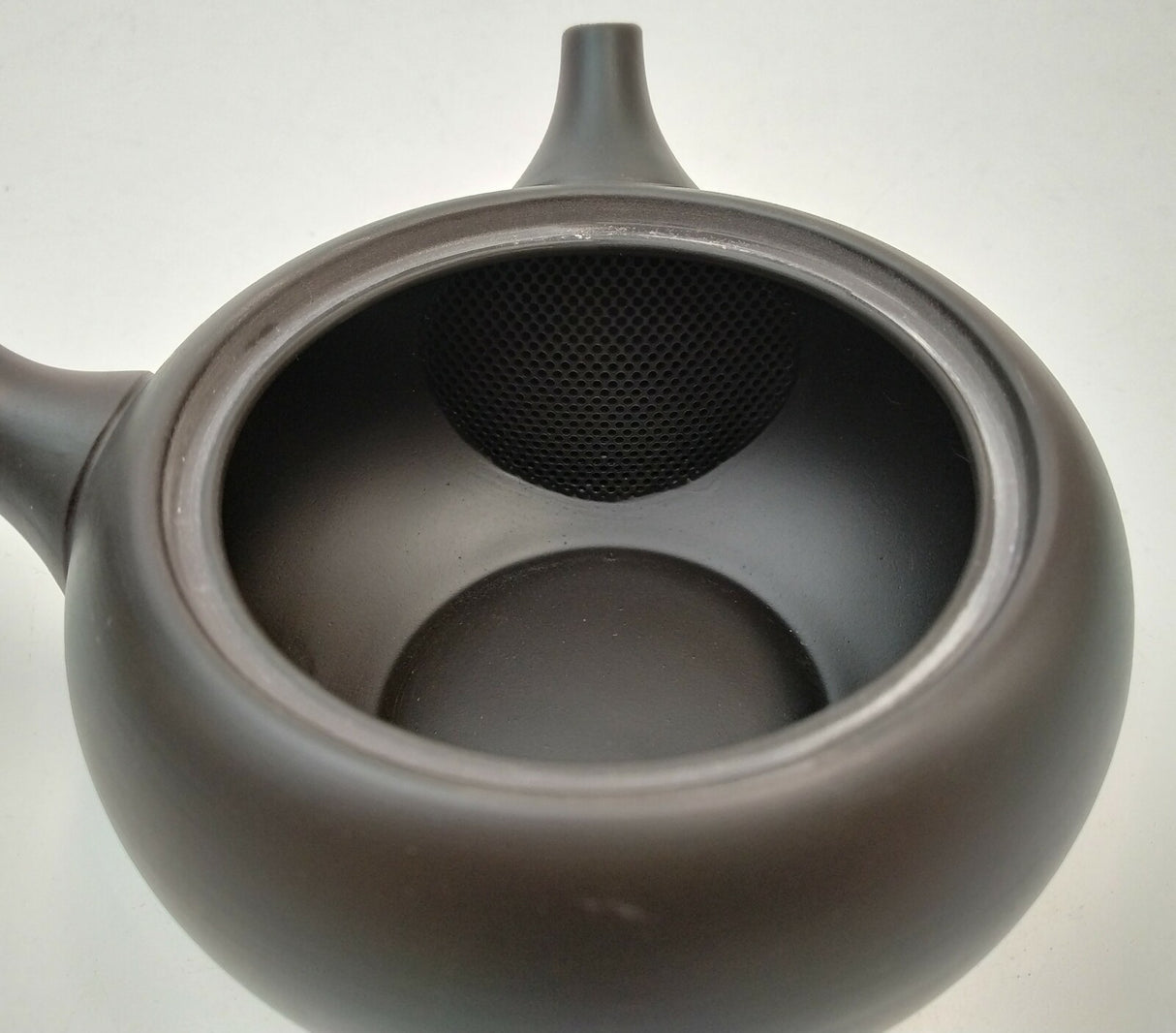 Takasuke Kiln (Y116) 高資陶苑: Tokoname Kyusu Tea Pot, Black, Asamaru Ceramic Mesh Strainer 300 ml