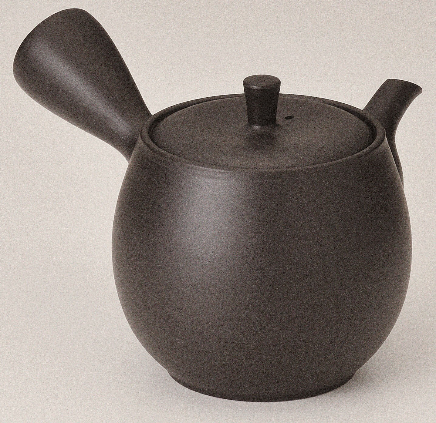 Takasuke Kiln (Y117) 高資陶苑: Tokoname Kyusu Tea Pot, Black, Urigata Ceramic Mesh Strainer 300 ml