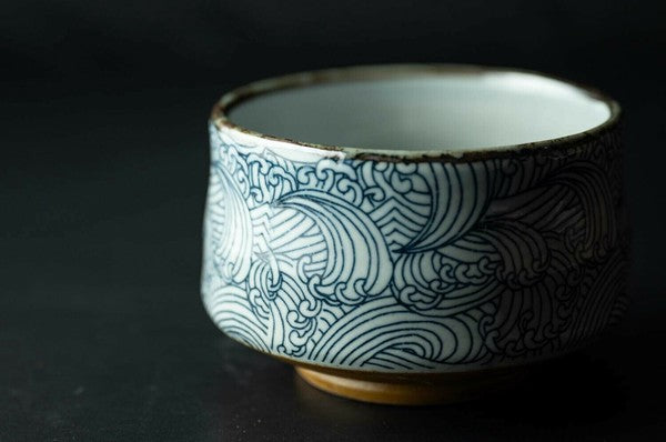 Oda Pottery: Sazanami Design posliinimukikuppi (sininen) 小田陶器さざなみマグカップ(ブルー)