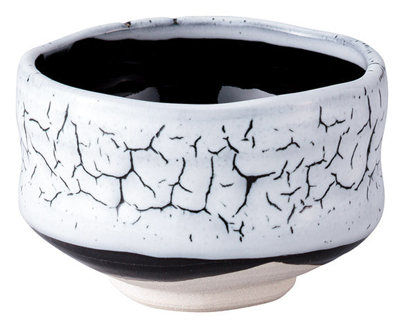 Seiangama: White & Black Cracked Glaze Matcha Bowl  白黒荒貫入抹茶椀