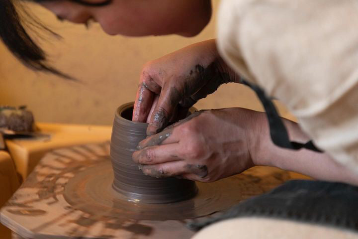 Mayako Nagasawan pyöreä teekuppi