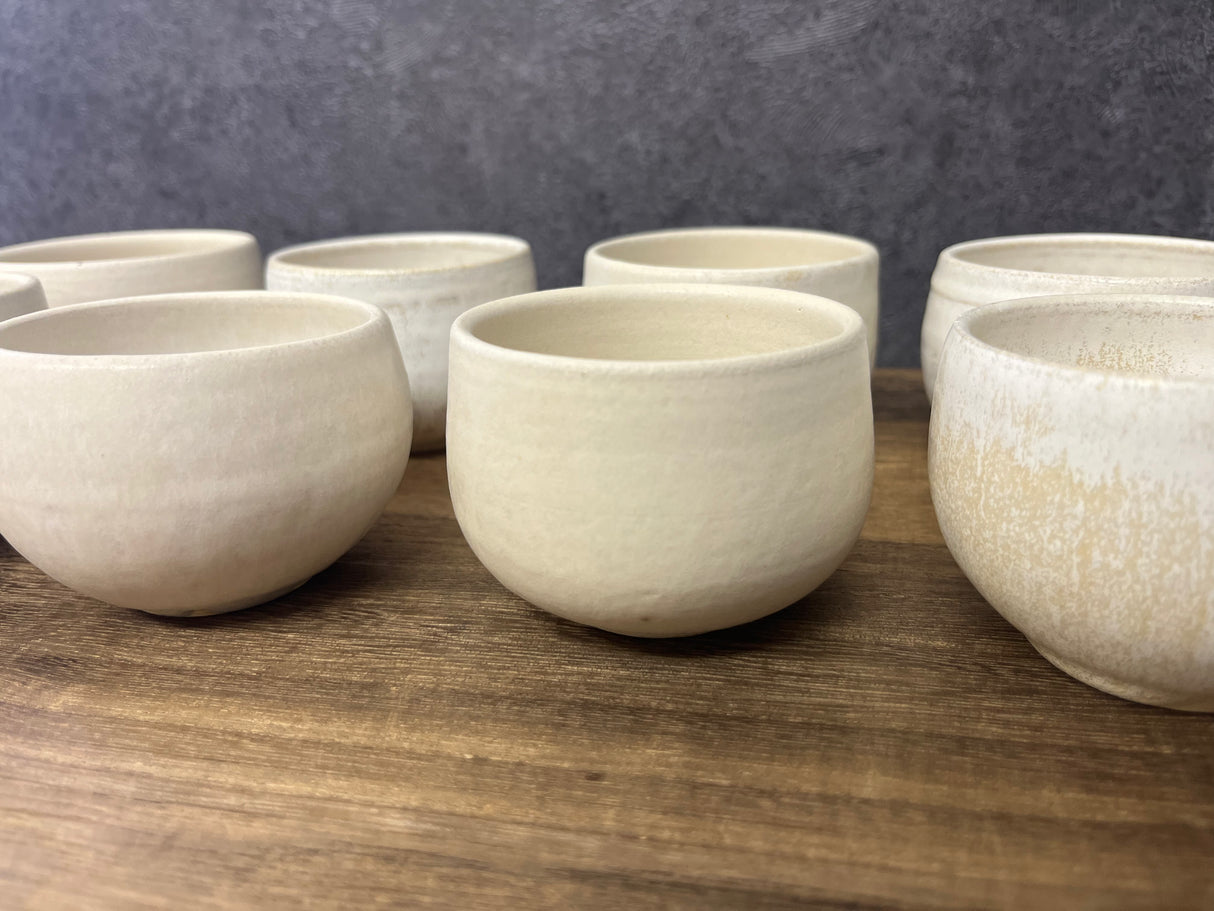 Mayako Nagasawan pyöreä teekuppi