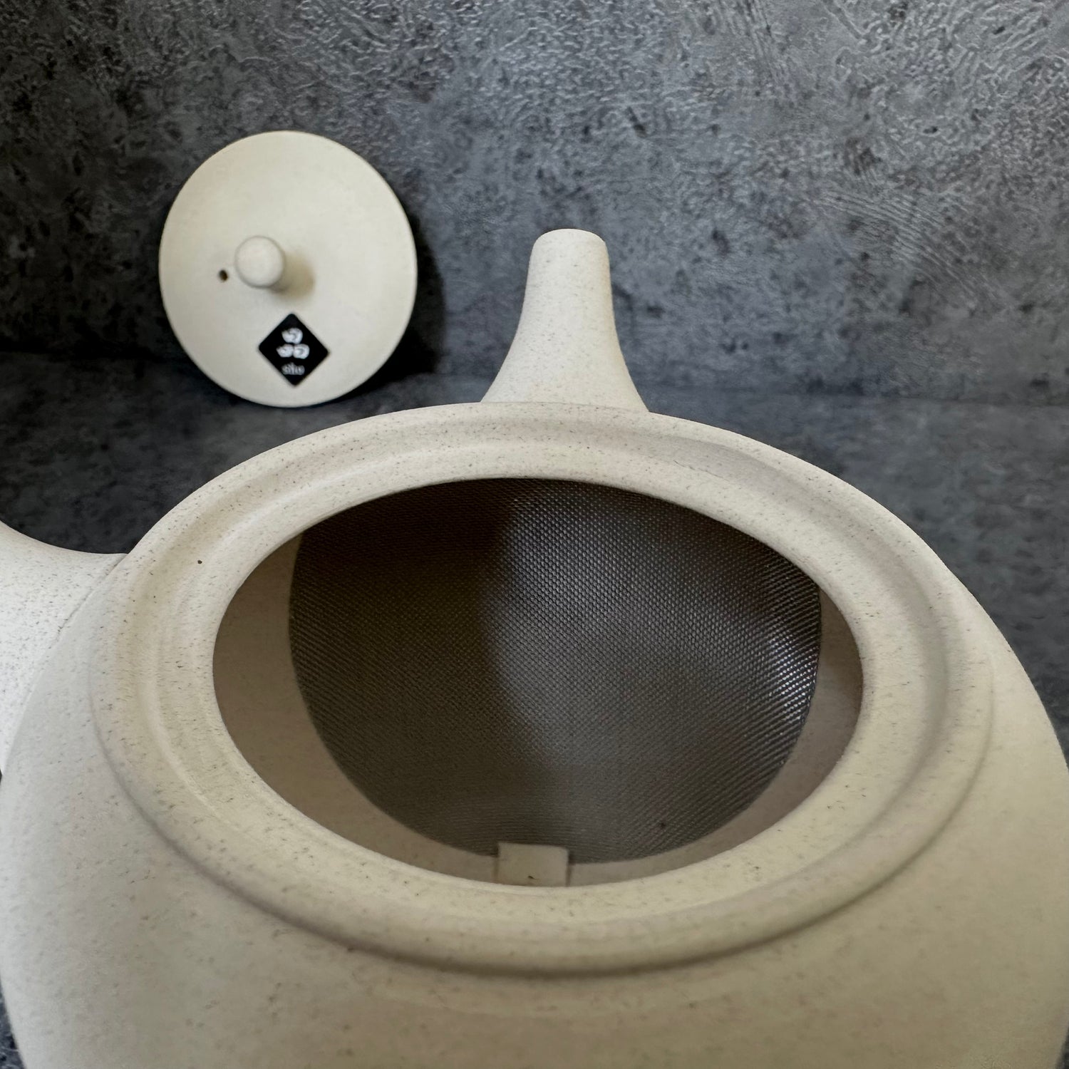 祥古窯 Y731:雲丸急須 オフホワイト土急須 (320ml) 晶光白泥丸急須