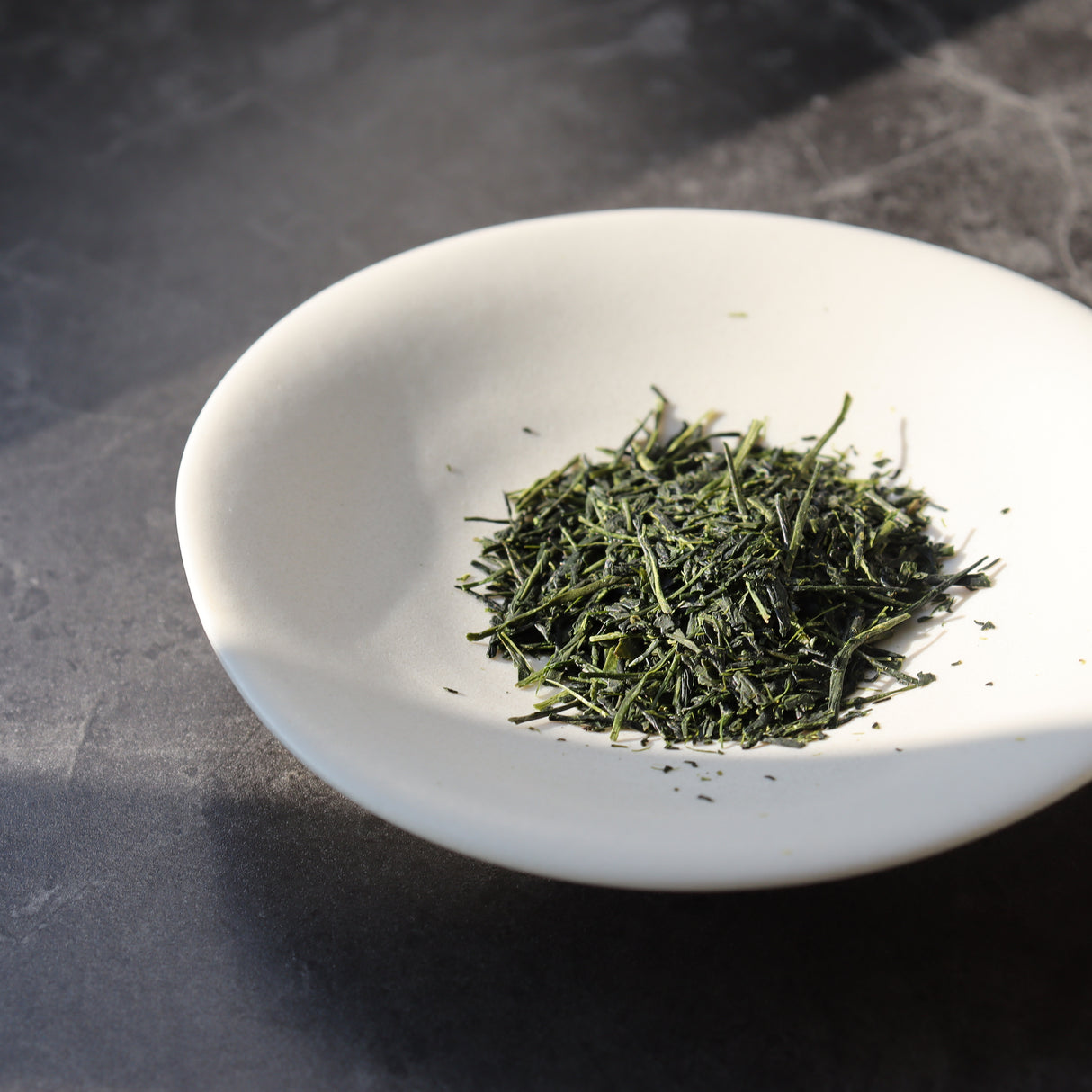 Furuichi Seicha: #01 Luomu Premium Kagoshima Sencha, Midori no Daichi (kesäkuu) みどりの大地(潤)
