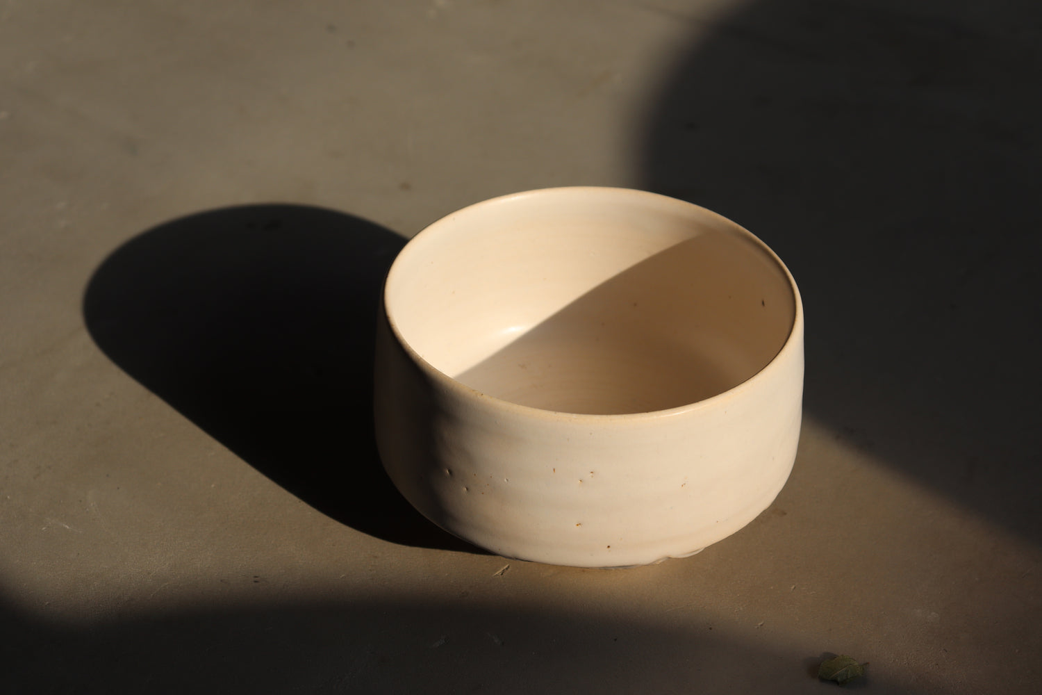 Emi Nakagawa: Handmade Matcha Bowl Hakuto 白灯 (White Lantern) - Star_3