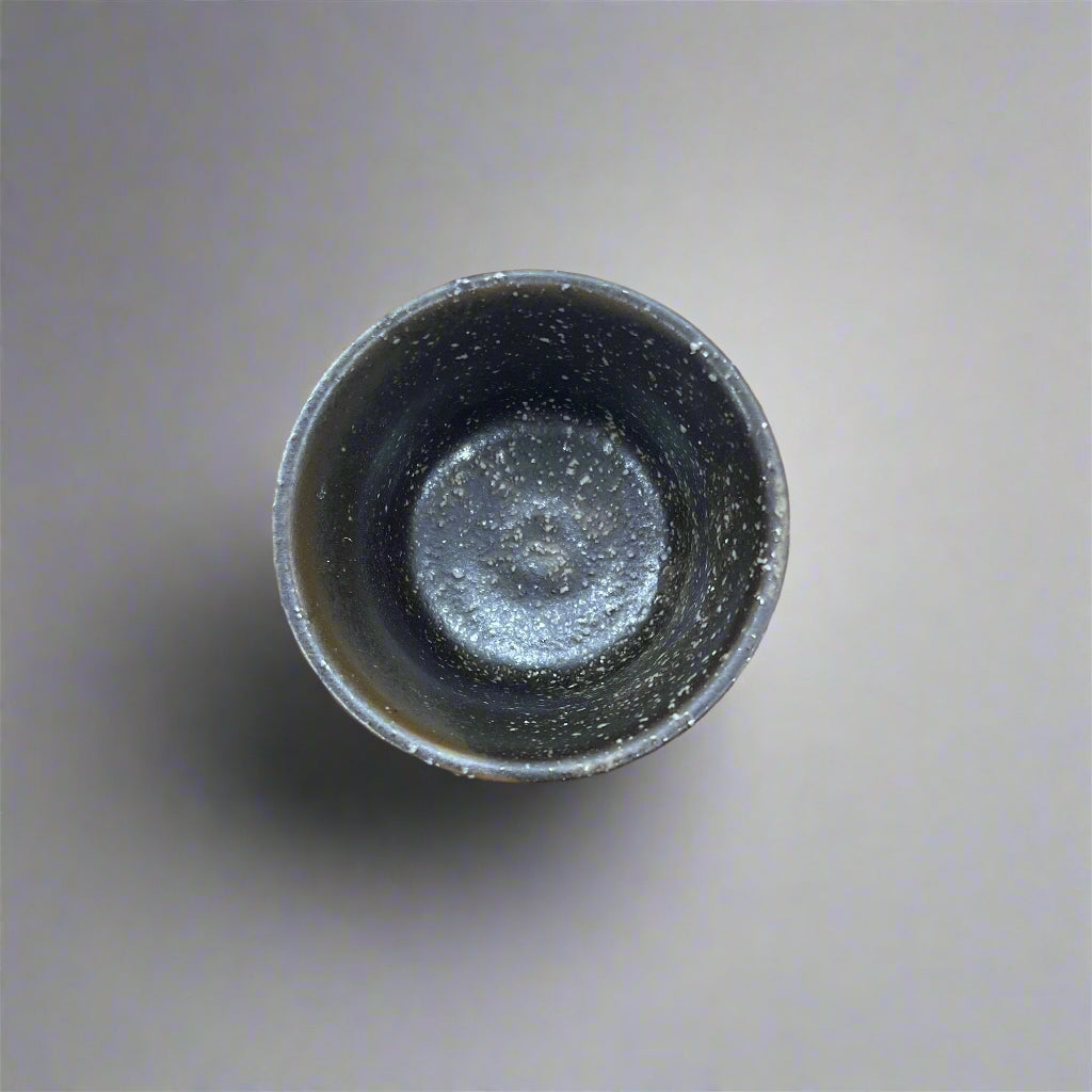 Seiangama: Carved Design Mino-yaki Guinomi Cup 5 Piece Set with Wooden Box 削ぎ五様ぐい呑揃