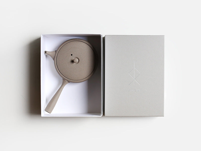 Jinsui-uuni: TOKI - KINARI, litteä Tokoname Kyusu -teepannu (100 ml, luonnonvalkoinen)