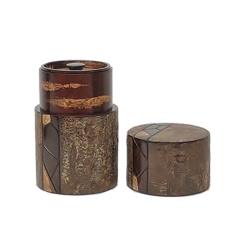 Fujiki Denshiro: Frosted Oyamazakura Bark Chazutsu (Vertical Stripe) by Arakawa Keitaro 総皮茶筒 大山桜 霜降皮 縦(荒川慶太郎 作) - Yunomi.life