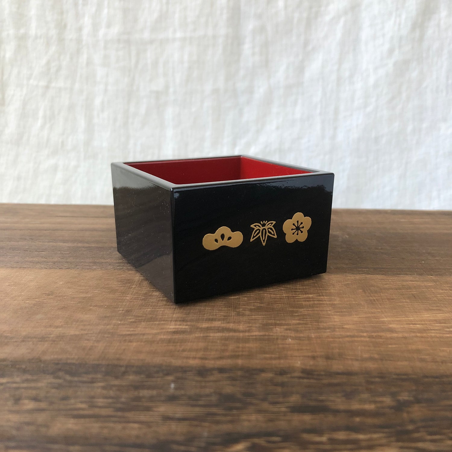 ミヤマ:枡 #4 黒 - 松竹梅(松、竹、梅)