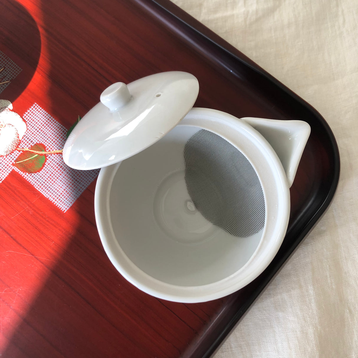 Yamatane ミ3609: Tea Professional's White Porcelain Hohin Tea Pot (Stainless Steel Mesh, 140ml) 美濃焼 研茶用急須(ステンレス茶こし)