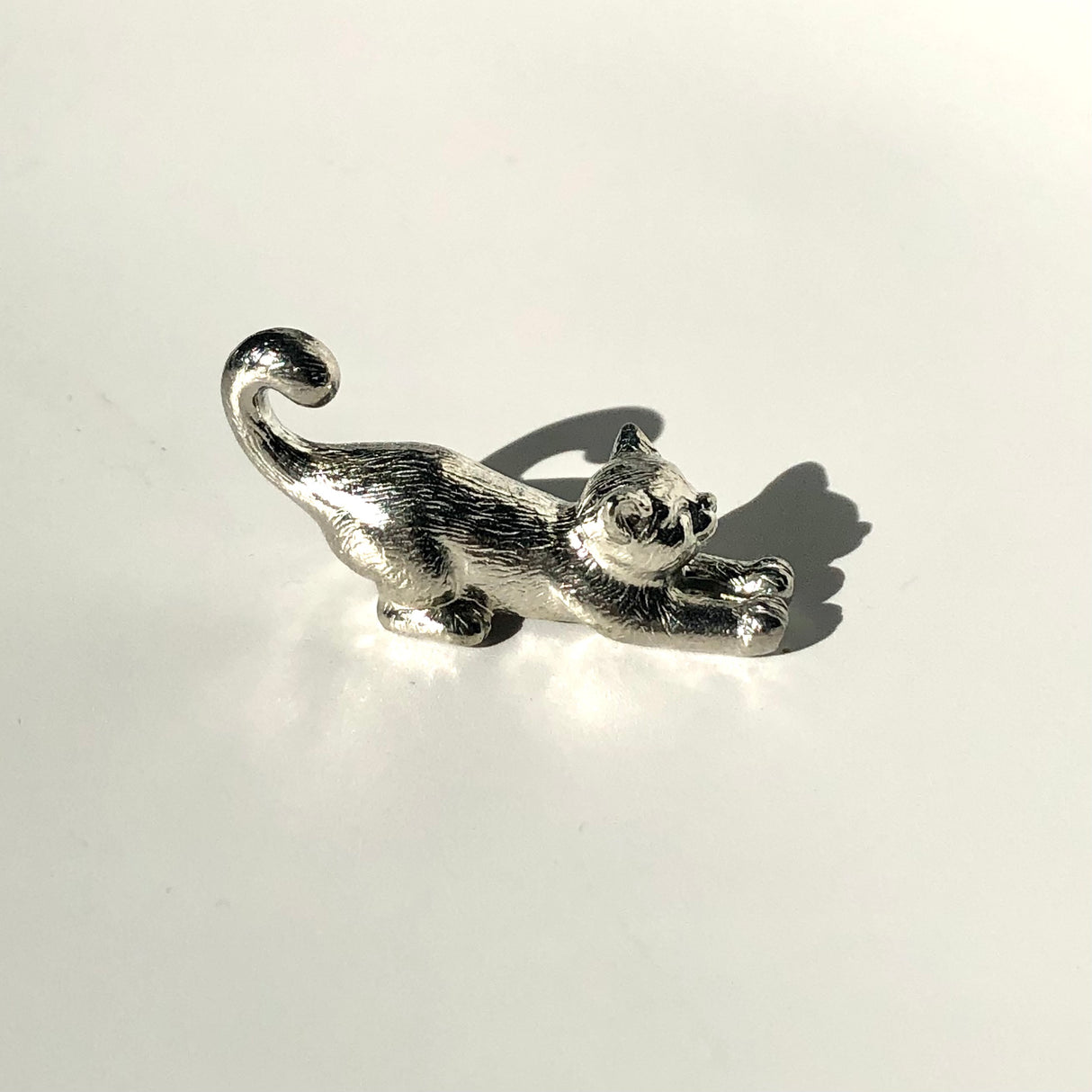 Käsintehty Tin Chopstick Rest Cat #05, Stretching Cat 錫製のび猫