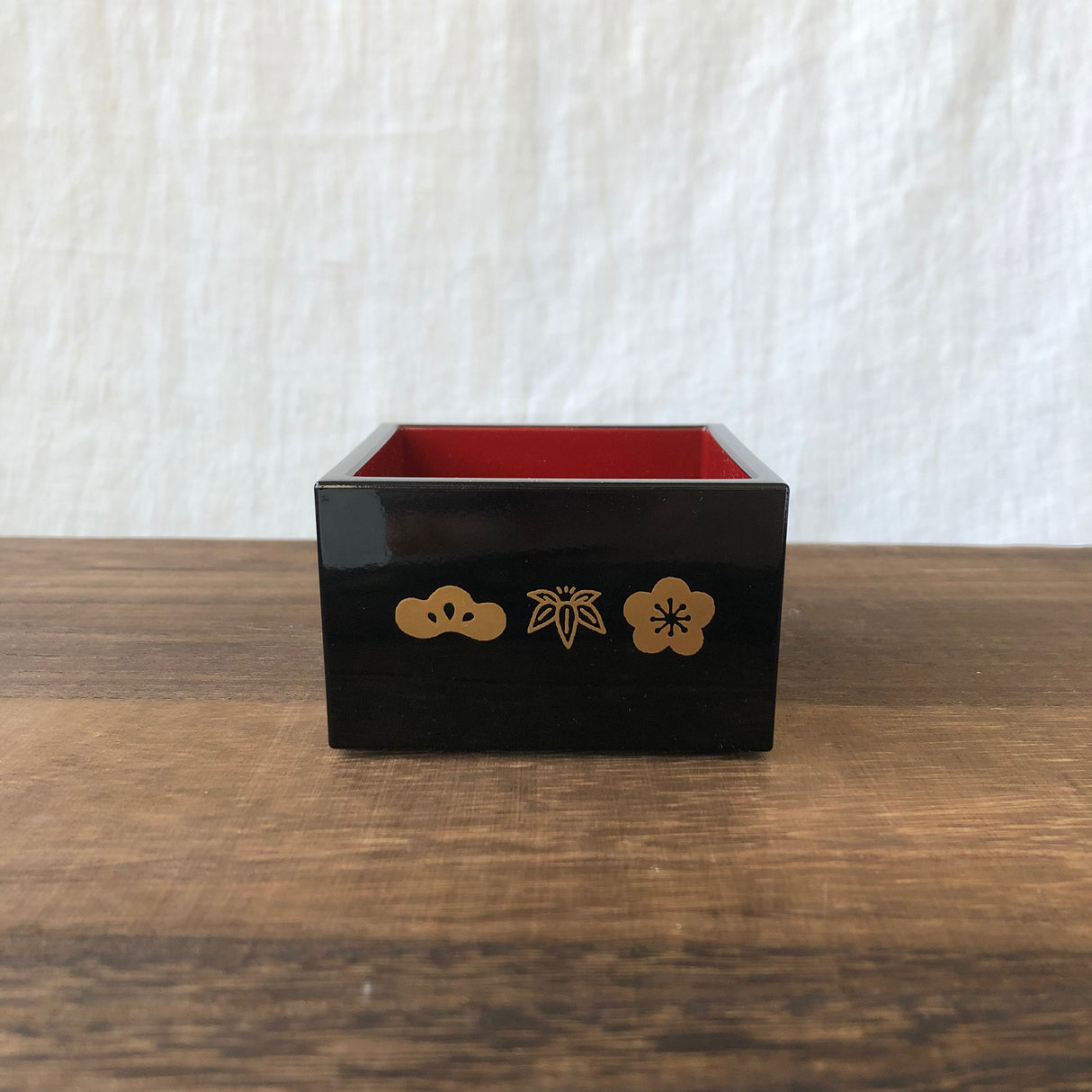 ミヤマ:枡 #4 黒 - 松竹梅(松、竹、梅)