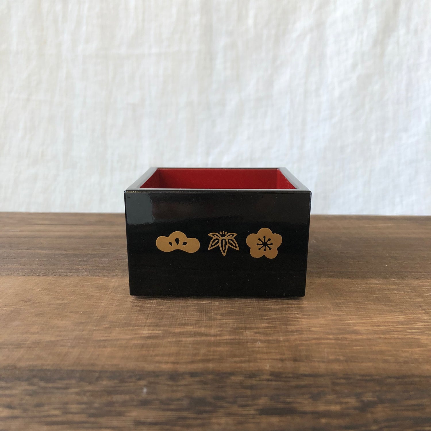 ミヤマ:枡 #4 黒 - 松竹梅(松、竹、梅)