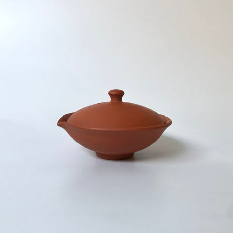 Isobe Ceramics mi181: Tokoname Shiboridashi Kyusu Crimson 60 ml - Yunomi.life