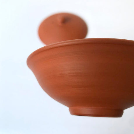 Isobe Ceramics mi181: Tokoname Shiboridashi Kyusu Crimson 60 ml - Yunomi.life