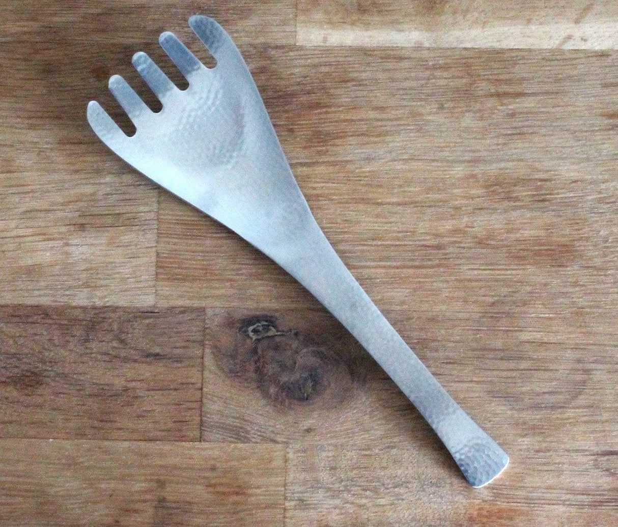 Japanese Hammer Tone Serving Fork, Flat Tip - Yunomi.life