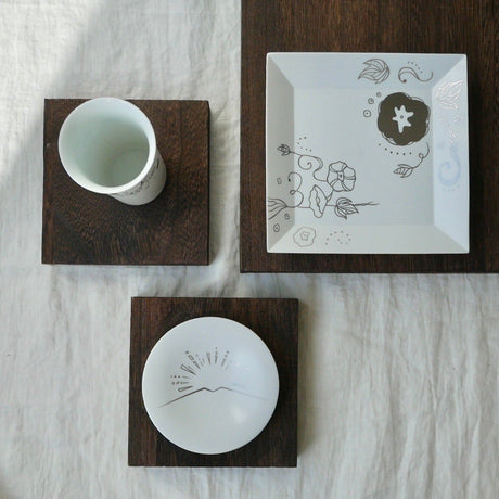 Kamigata Ryugi: Haiku Series Plate Set, Silver - Yunomi.life