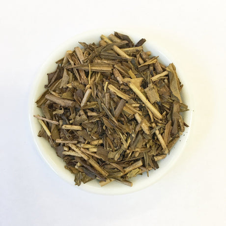 Kaneroku Matsumoto Tea Garden: Whisky Oak Barrel Wood Smoked Hojicha 燻製焙茶 洋酒樽 - Yunomi.life