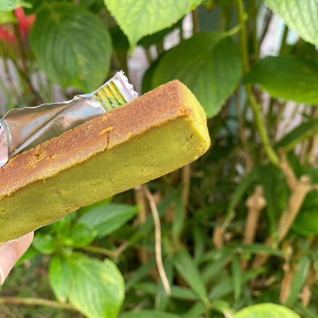 SOYJOY Breakfast Bar Matcha & Macademia Nuts - Yunomi.life