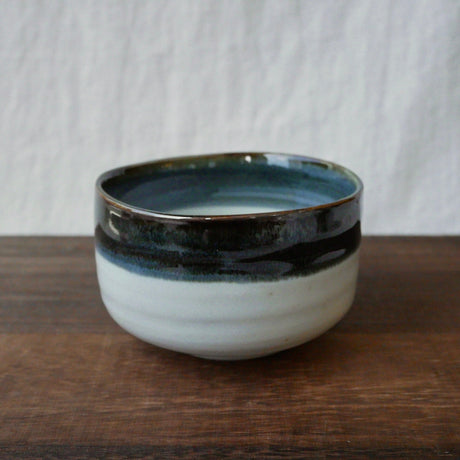 Yamaki Ikai M2034: Toho Blue Yohen Matcha Tea Bowl 唐峰紺窯変抹茶碗 - Yunomi.life