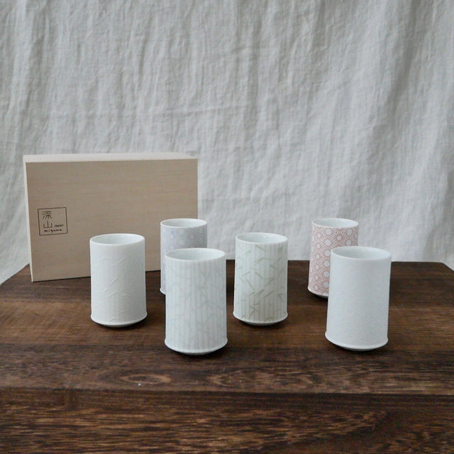 Yamani - Miyama Tableware: Sasasa Guinomi Shot Glass 6-Piece Set with Wooden Gift Box - Yunomi.life