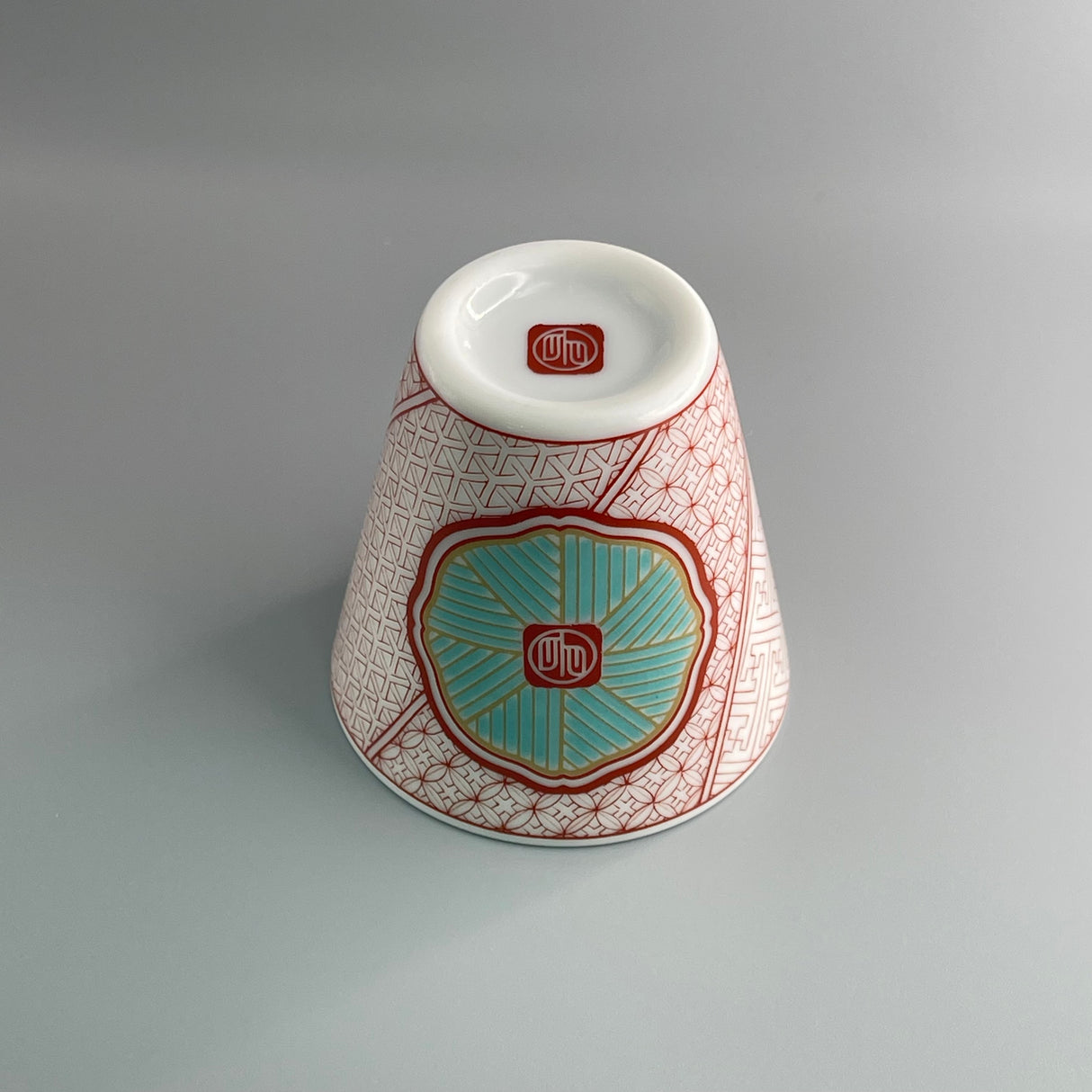 Kutaniyaki : Engi-Choko Cup - MEGUMI - 縁起ちょこ yunomi.life