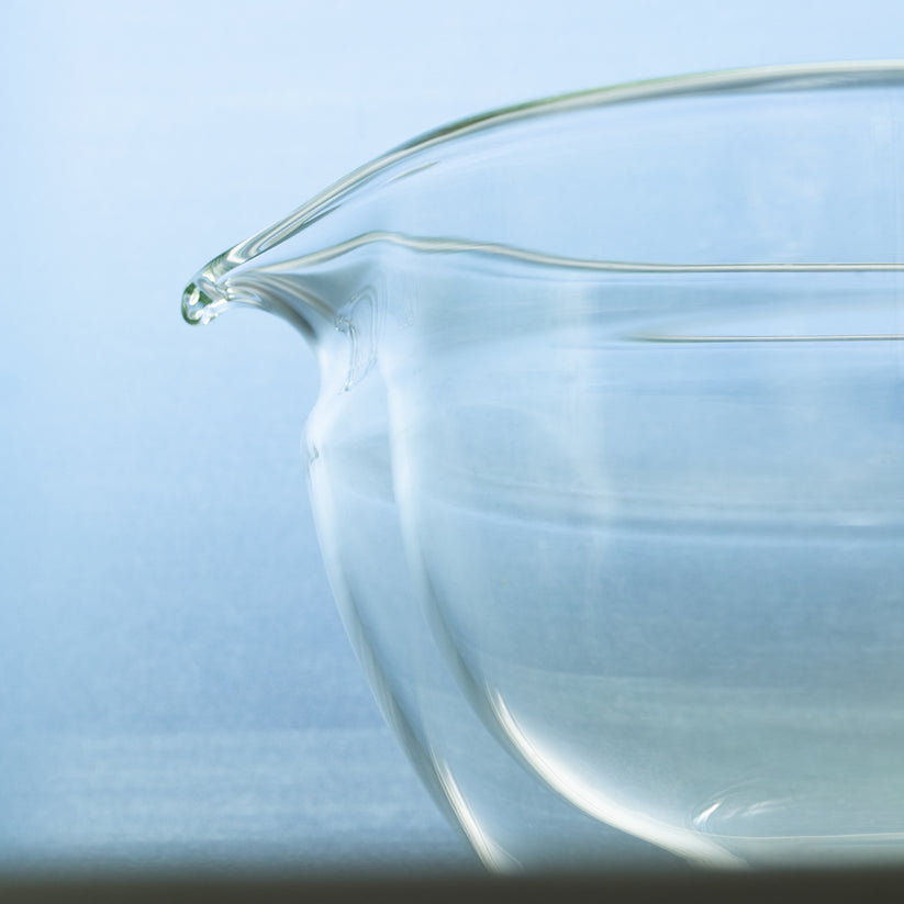 Origami  - Glass Katakuchi Matcha Bowl with Pouring Lip yunomi.life 5 