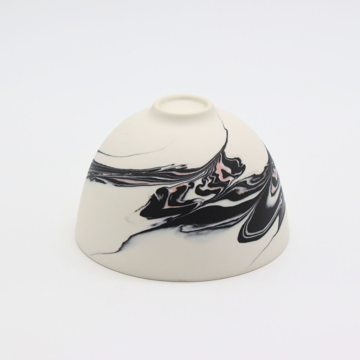 Shinro Yamamoto: Marble Porcelain Bowl yunomi.life