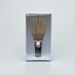 Suikaen_Tanimura_Yasuburo_Chasen_Matcha_Whisk_Niji_Tsubaki_yunomi.life