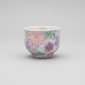Yuzuriha Studio: Handmade Guinomi Cup - Handwritten floral pattern - Purple