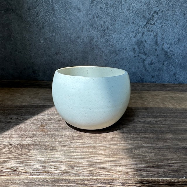 (to be discontinued) SHIKIKA - Korokoro Round Yunomi Cup (White)