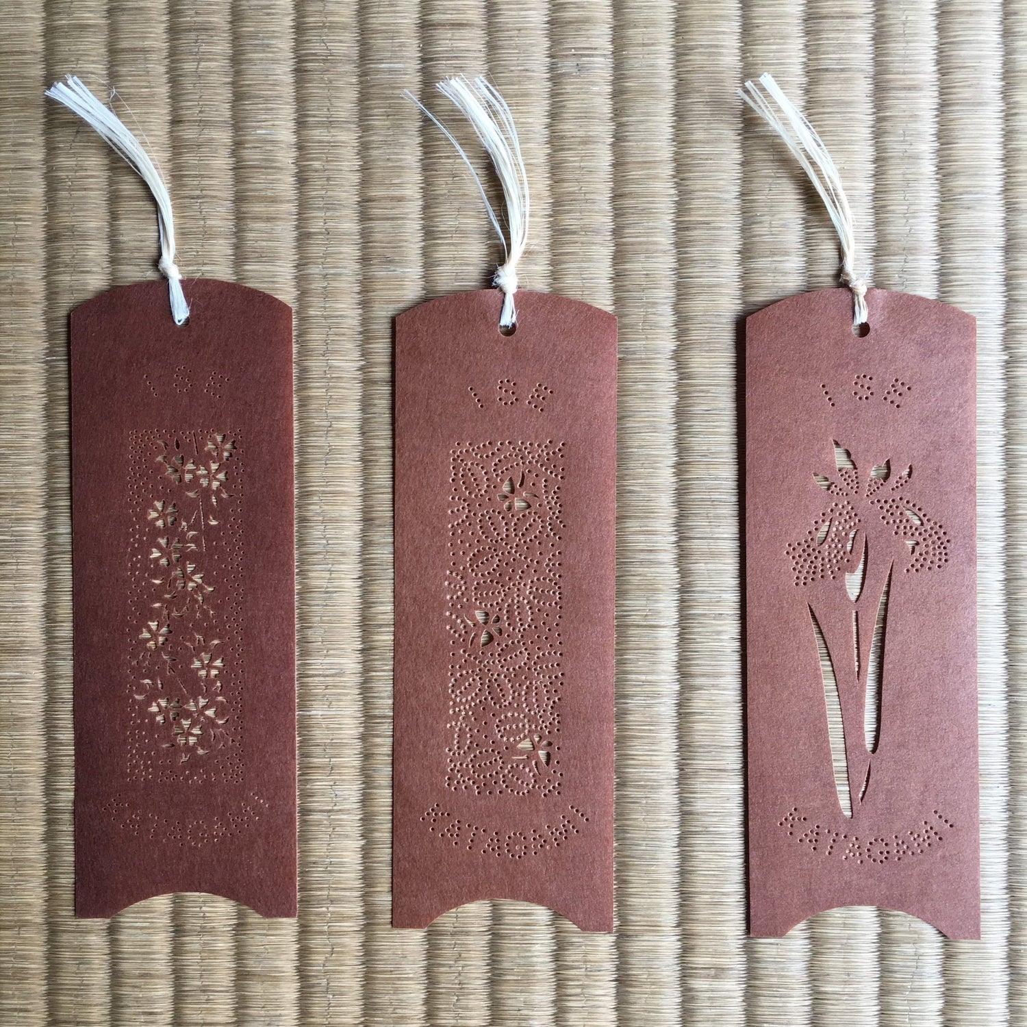 Hand-stenciled Isekatagami Bookmark - Yunomi.life