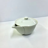 Yamatane キ39-26: Tea Professional's White Porcelain Hohin Tea Pot (Ceramic Mesh, 140ml) 美濃焼 研茶用急須（洞穴茶こし）