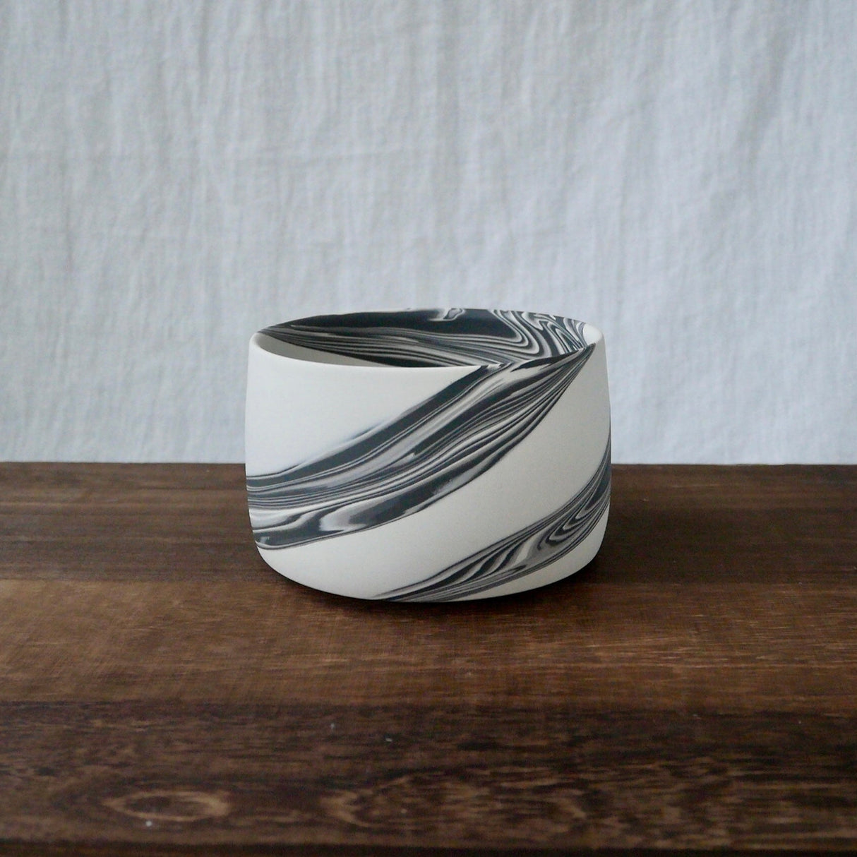 Shinro Yamamoto: Marble Porcelain Matcha Bowl 800 - Yunomi.life